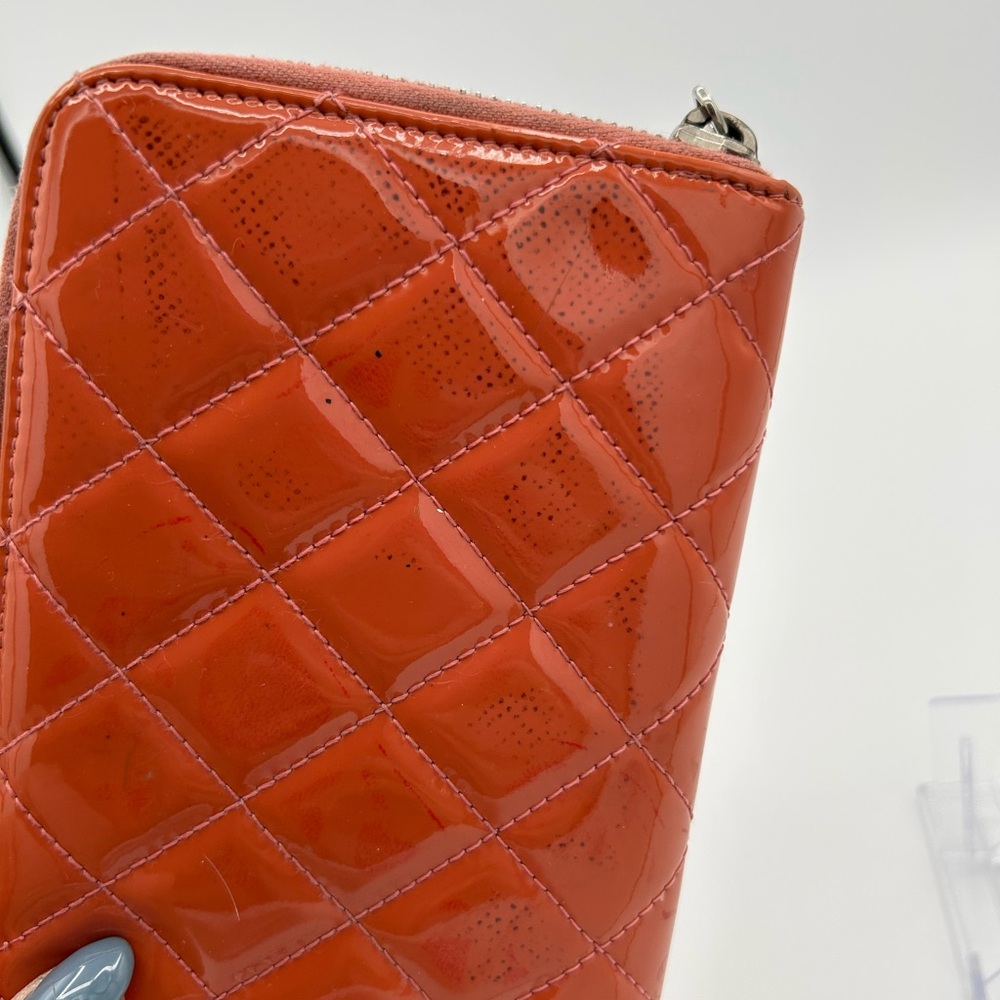 Chanel Quilted Patent Leather Wallet – Coral Red – CC Zip Wallet - Picture 6 of 9